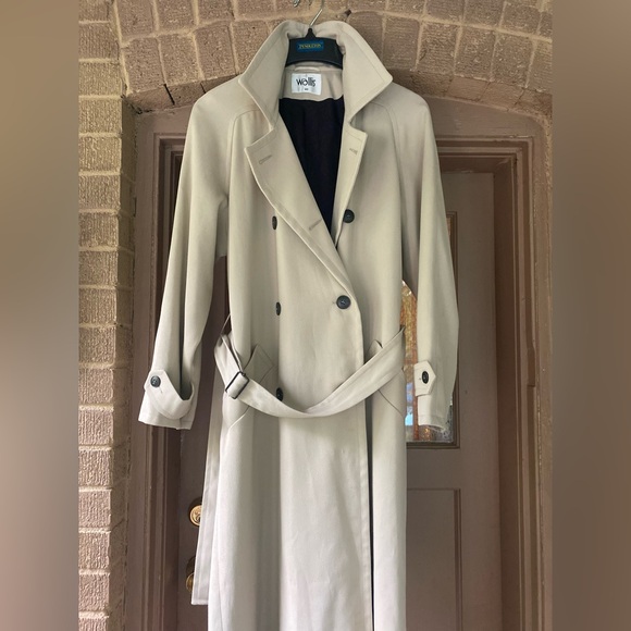 Modern maxi double-breasted trench coat - Picture 11 of 12